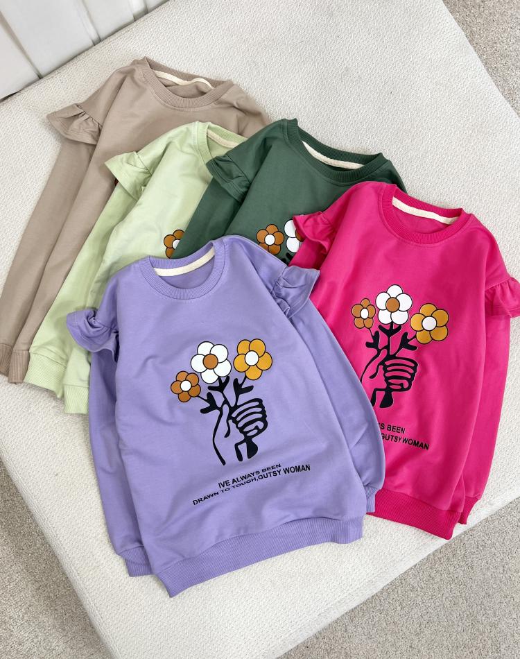 24584 بلوز گلاره(6تا8سال)