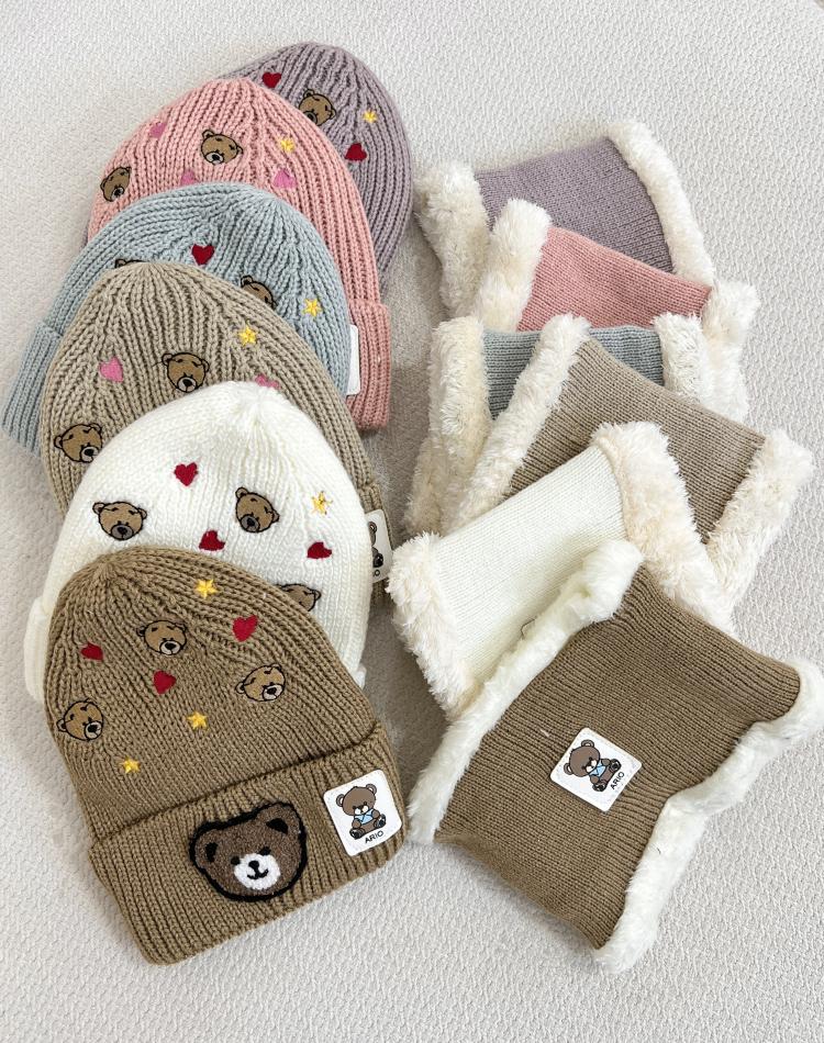 24778 کلاه و شال خرس قلب(3تا6سال)