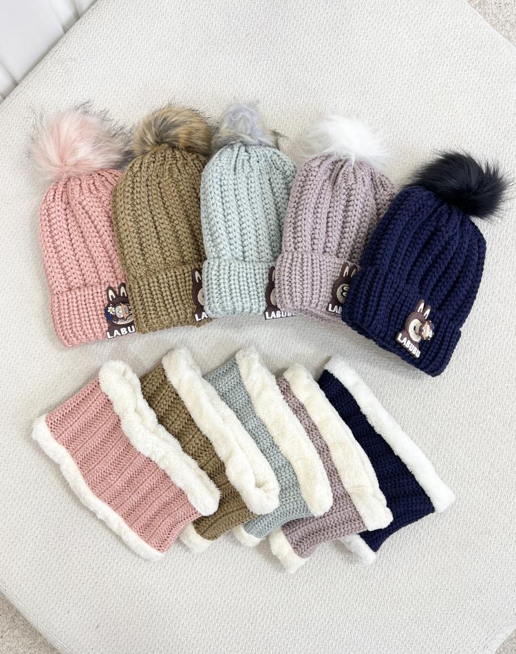 24832 کلاه و شال LABUBU(4تا7سال)