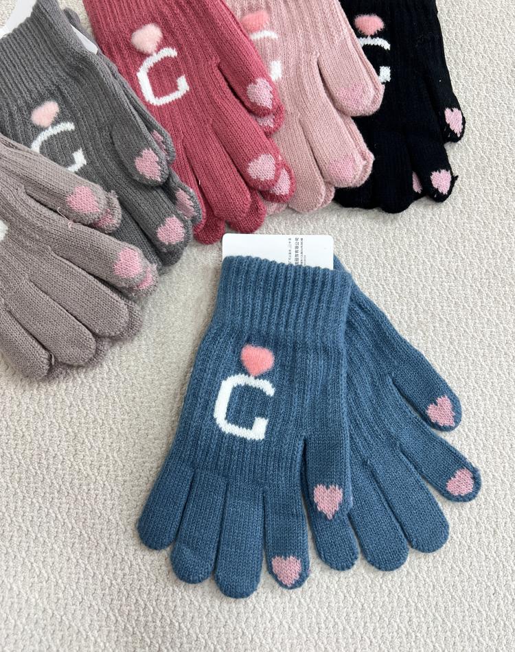 25047 دستکش قلبی(10تا20سال)