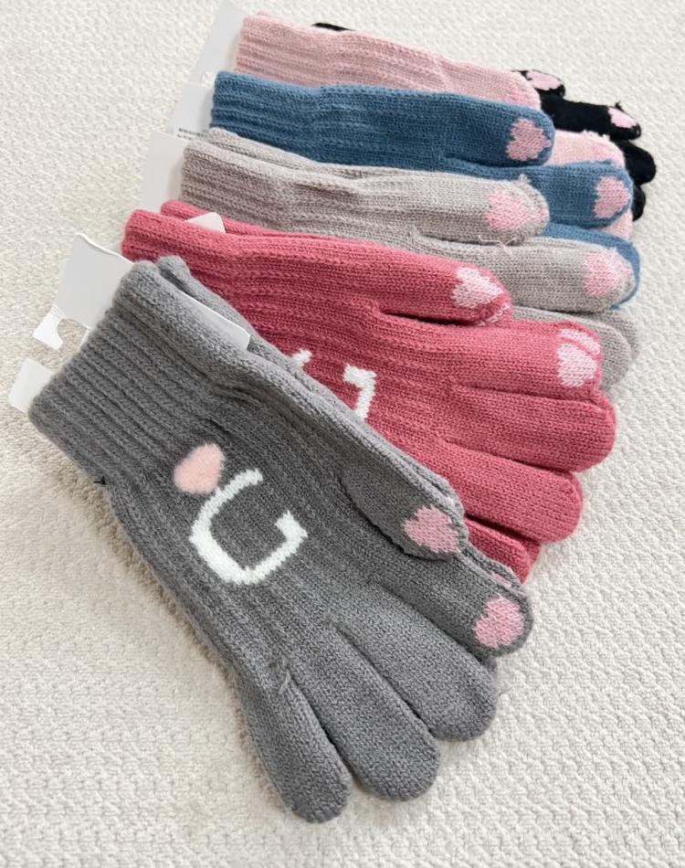 25047 دستکش قلبی(10تا20سال)